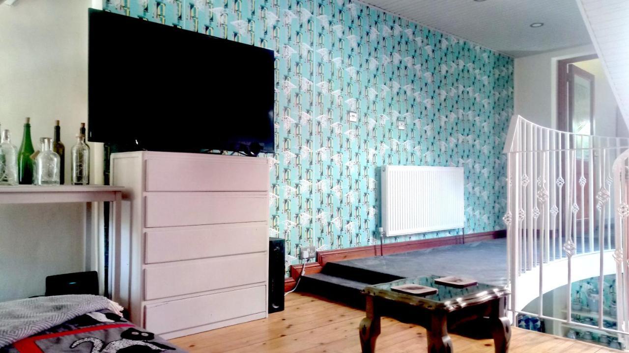 Enchanting One Bed Split-Level Cottageロスターバー エクステリア 写真